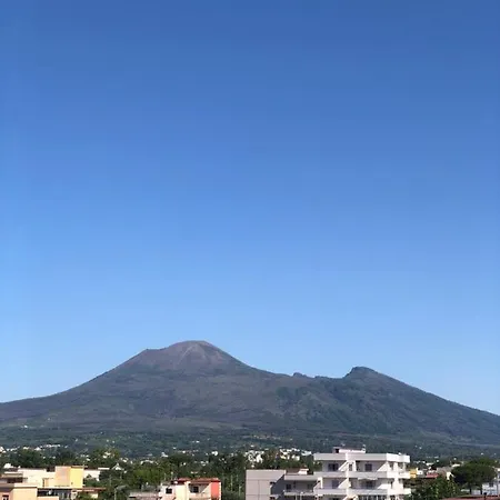 Window Bed and Breakfast 4*