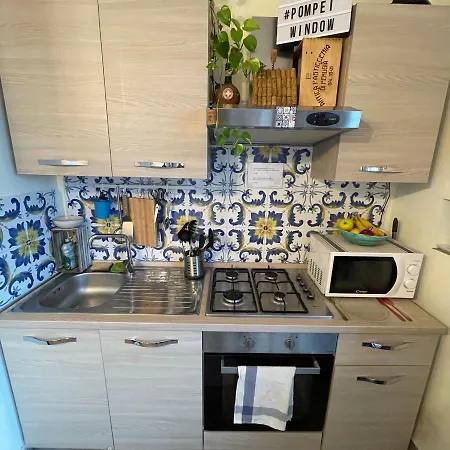 Bed and Breakfast Window 4*