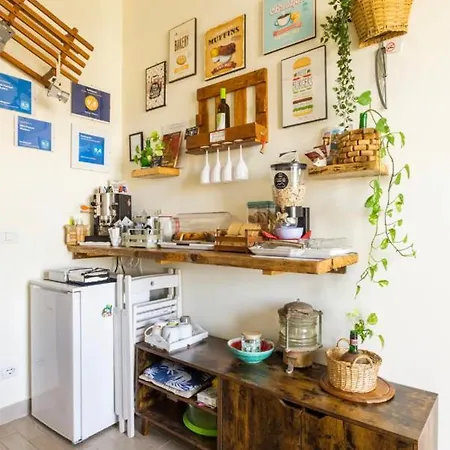 Window Bed and Breakfast Πομπηία