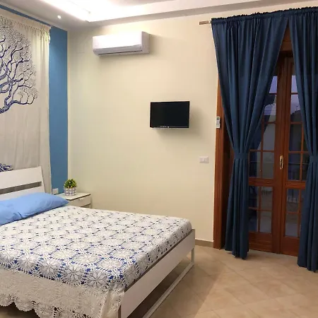 Window לינה וארוחת בוקר