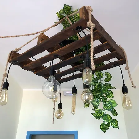 Window לינה וארוחת בוקר פומפיי