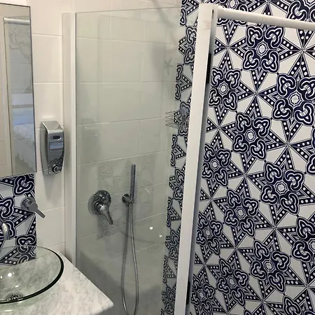 Window לינה וארוחת בוקר פומפיי